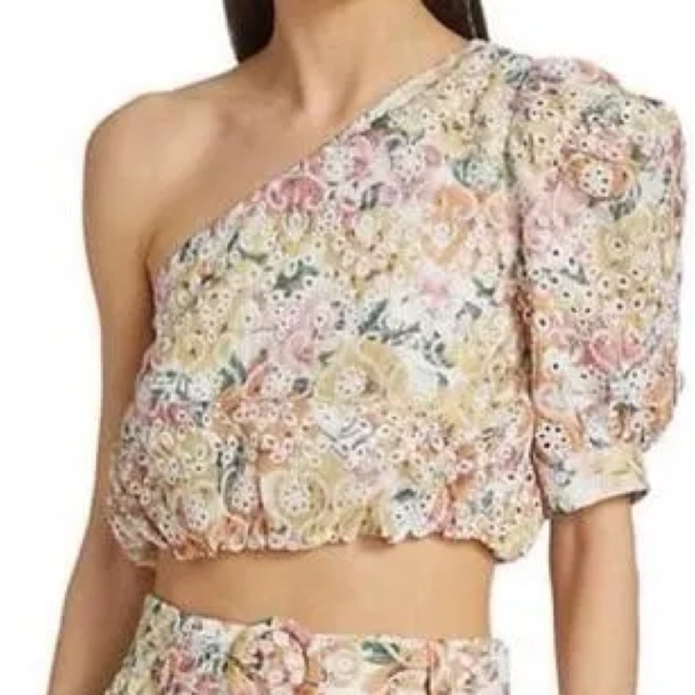 En Saison one shouldered top